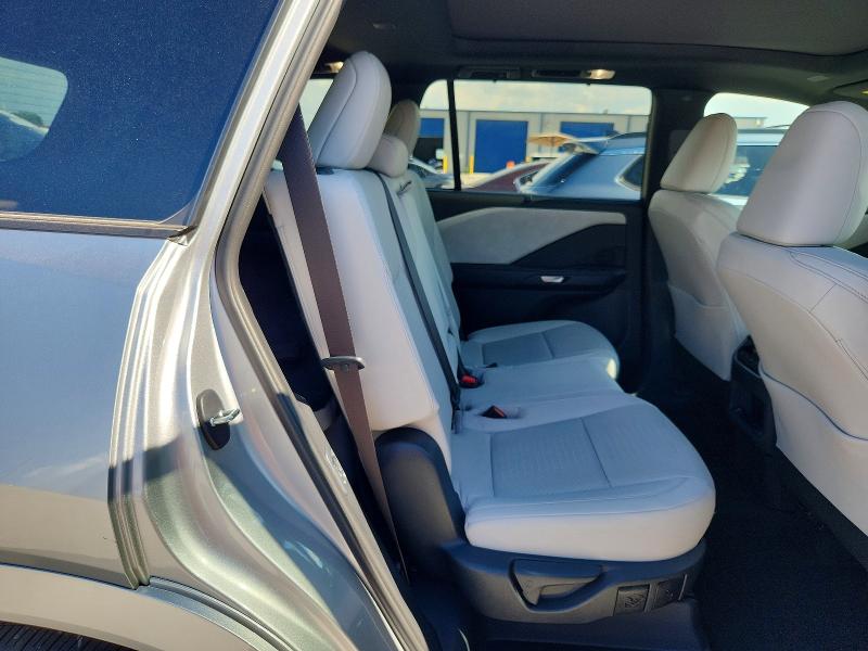 Photo 11 from auction – 2025 LEXUS TX 350 with VIN 5TDAAAA64SS017295