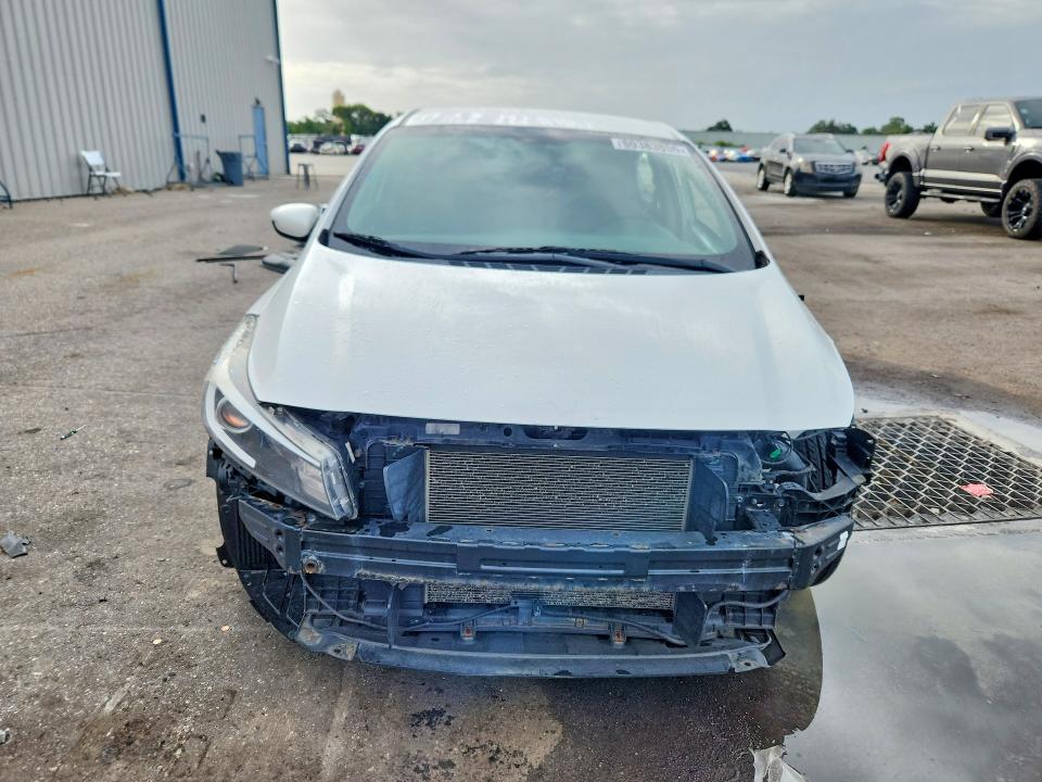 Photo 5 from auction – 2017 KIA FORTE with VIN 3KPFL4A70HE062361