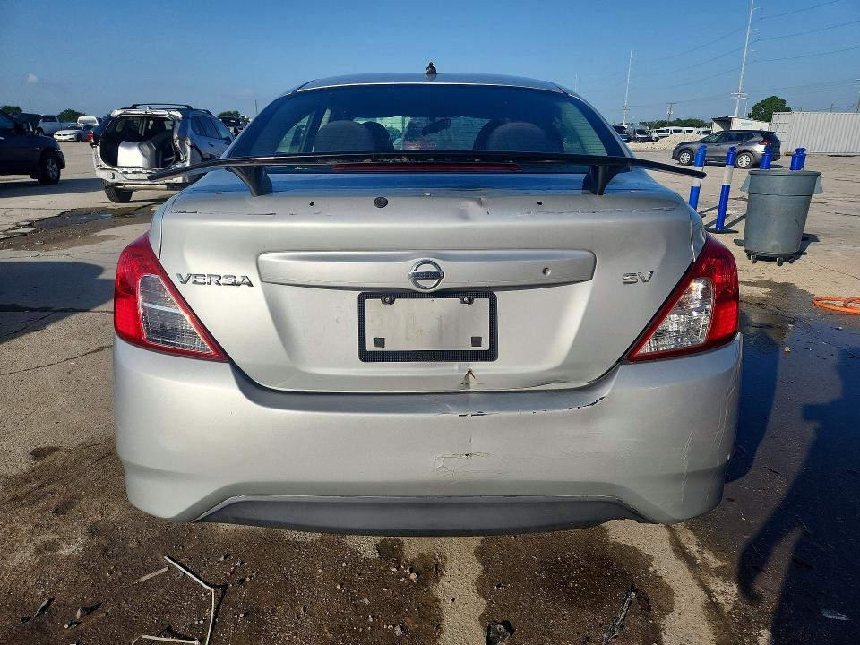 Photo 6 from auction – 2017 NISSAN VERSA with VIN 3N1CN7AP6HL820264