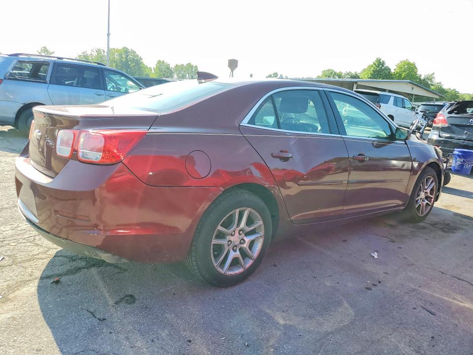 Photo 3 from auction – 2015 CHEVROLET MALIBU with VIN 1G11C5SL7FF108341