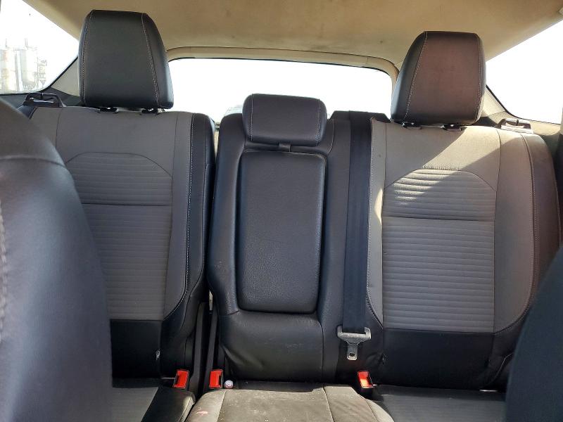 Photo 10 from auction – 2017 FORD ESCAPE with VIN 1FMCU0GD7HUE74005