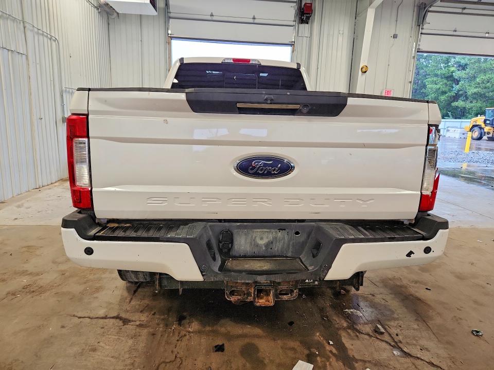 Photo 6 from auction – 2017 FORD F350 with VIN 1FT8W3BT2HEB87167