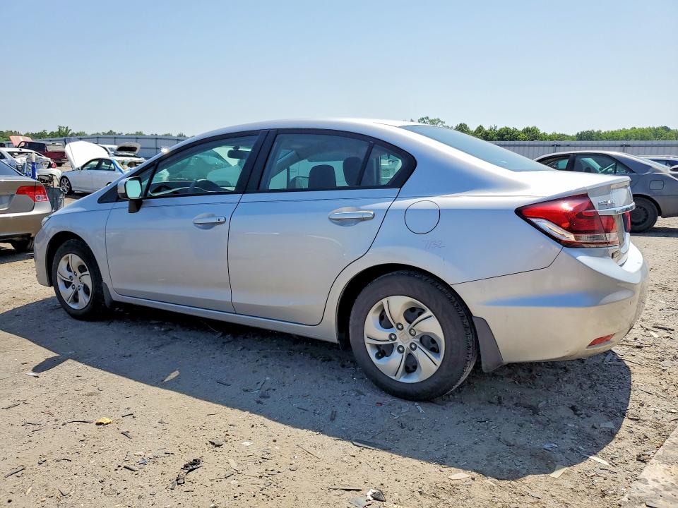 Photo 2 from auction – 2015 HONDA CIVIC with VIN 2HGFB2F57FH546559