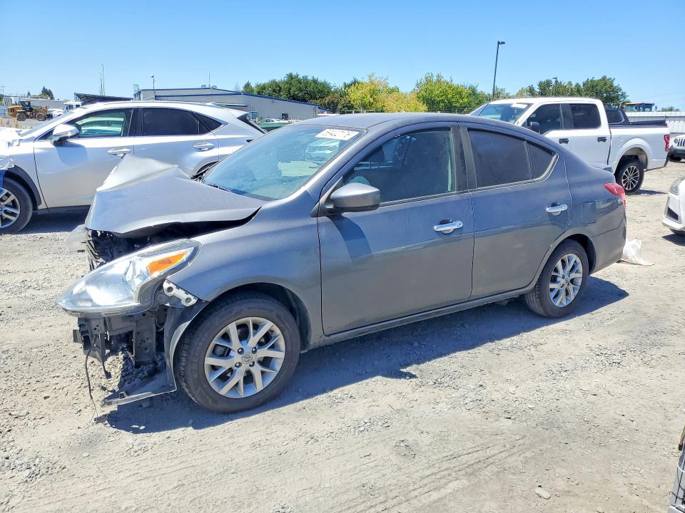NISSAN VERSA 2018 with VIN 3N1CN7AP1JL835552 - Photo from auction