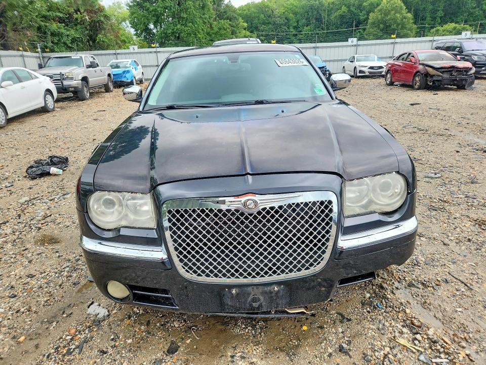 Photo 5 from auction – 2010 CHRYSLER 300C with VIN 2C3CA6CTXAH141372