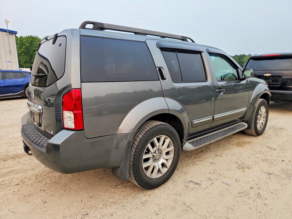 Photo 3 from auction – 2009 NISSAN PATHFINDER with VIN 5N1AR18B69C613561