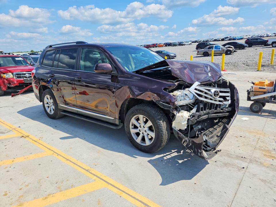 Photo 4 from auction – 2013 TOYOTA HIGHLANDER with VIN 5TDBK3EH0DS184636