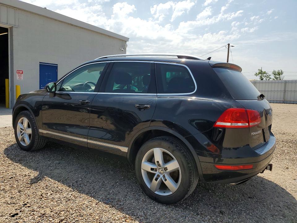 Photo 2 from auction – 2012 VOLKSWAGEN TOUAREG with VIN WVGEF9BP1CD011777