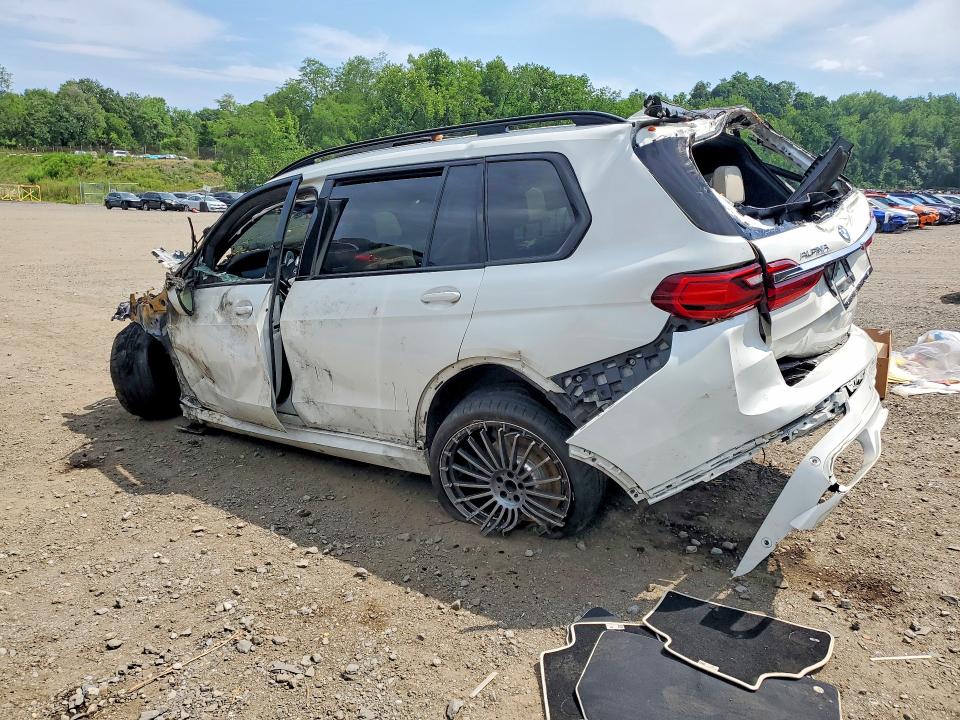 Photo 2 from auction – 2021 BMW X7 with VIN 5UXCX6C13M9F71226
