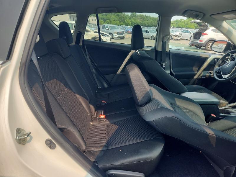 Photo 11 from auction – 2015 TOYOTA RAV4 with VIN 2T3BFREVXFW326537