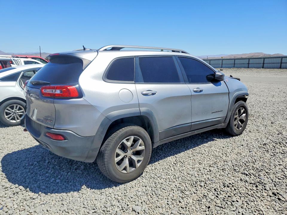 Photo 3 from auction – 2015 JEEP CHEROKEE with VIN 1C4PJMBB2FW751043