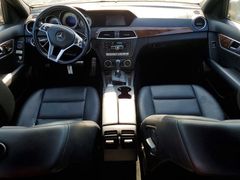 Photo 8 from auction – 2012 MERCEDES-BENZ C with VIN WDDGF8BB6CR193545