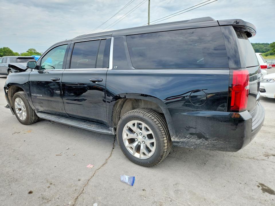 Photo 2 from auction – 2017 CHEVROLET SUBURBAN with VIN 1GNSCHKC2HR206540