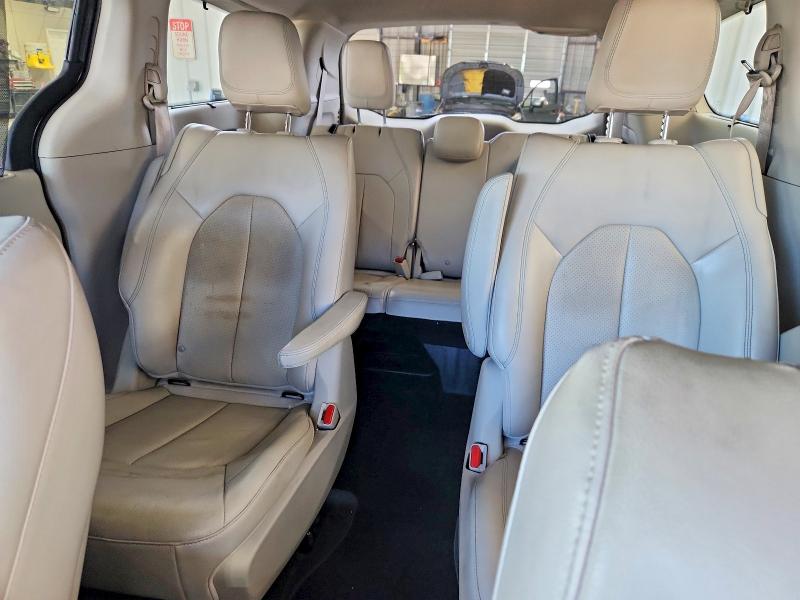 Photo 10 from auction – 2020 CHRYSLER PACIFICA with VIN 2C4RC1L74LR282408