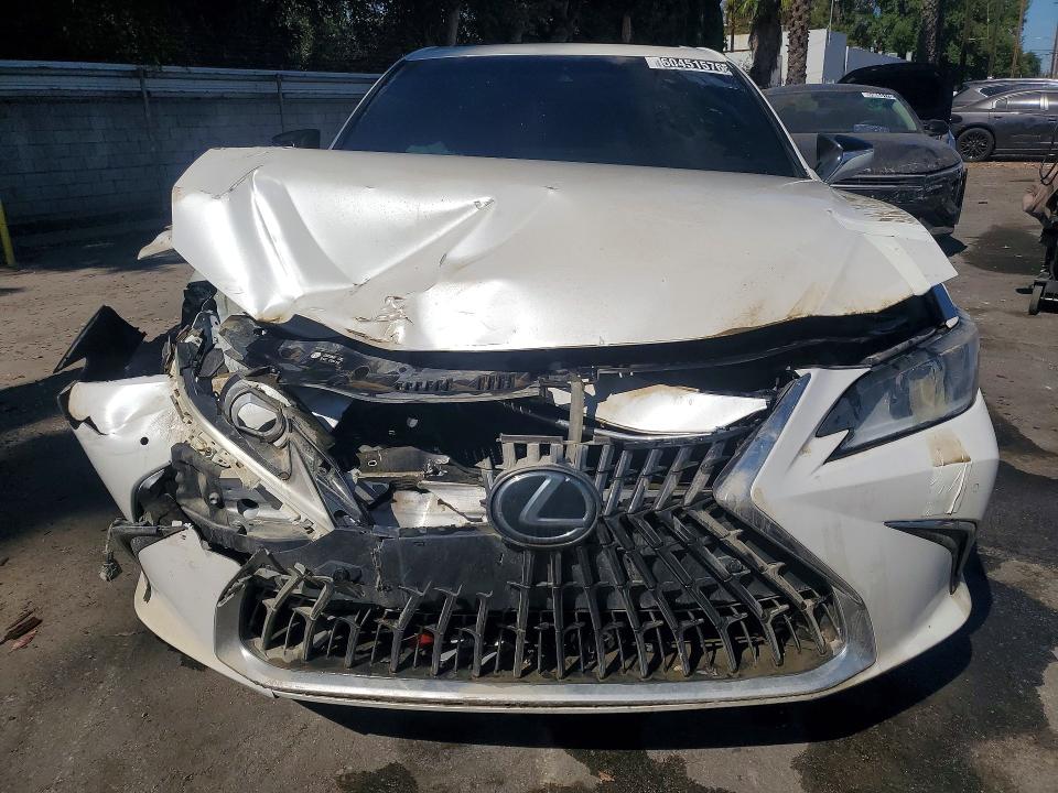 Photo 5 from auction – 2023 LEXUS ES 300H with VIN 58ADA1C11PU036666