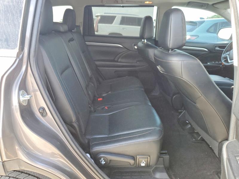 صورة رقم 11 من المزاد - 2018 TOYOTA HIGHLANDER مع VIN 5TDYZRFH9JS268165