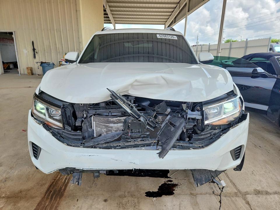 Photo 5 from auction – 2023 VOLKSWAGEN ATLAS with VIN 1V2JR2CA5PC554149
