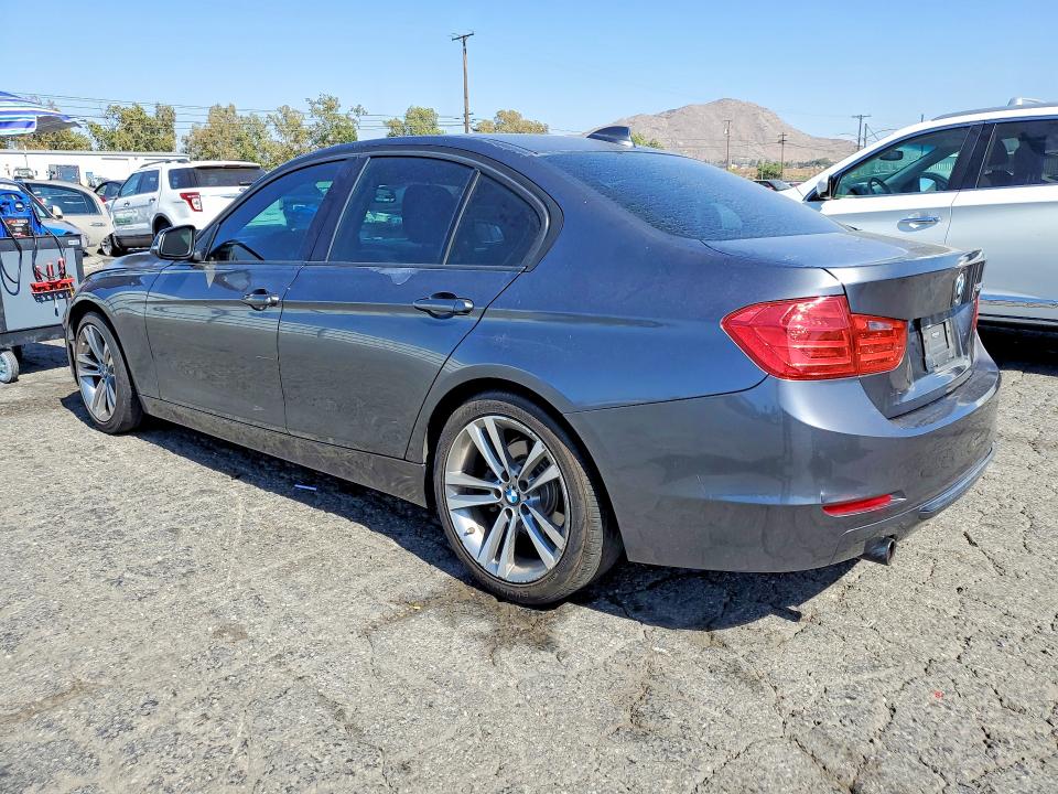 Photo 2 from auction – 2014 BMW 328 with VIN WBA3D3C57EF099315