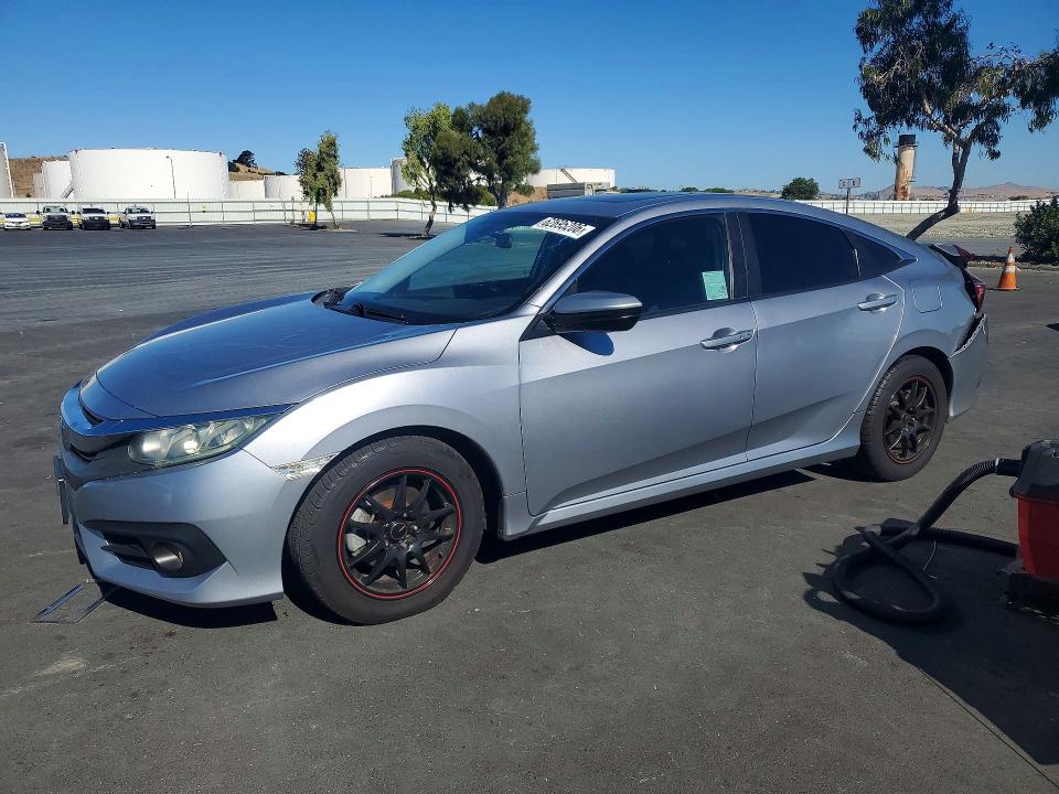 HONDA CIVIC 2016 with VIN 19XFC2F70GE225005 - Photo from auction