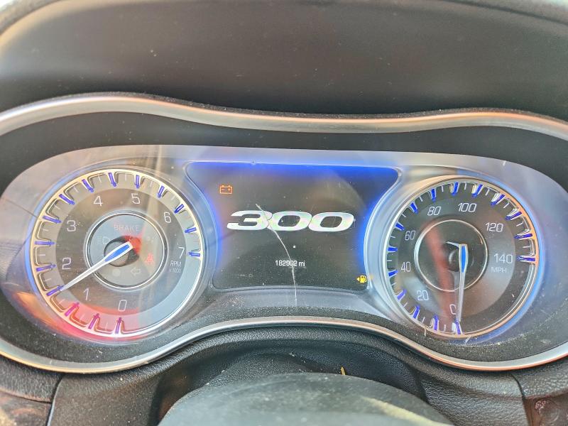 Photo 9 from auction – 2015 CHRYSLER 300 with VIN 2C3CCAAG8FH830448