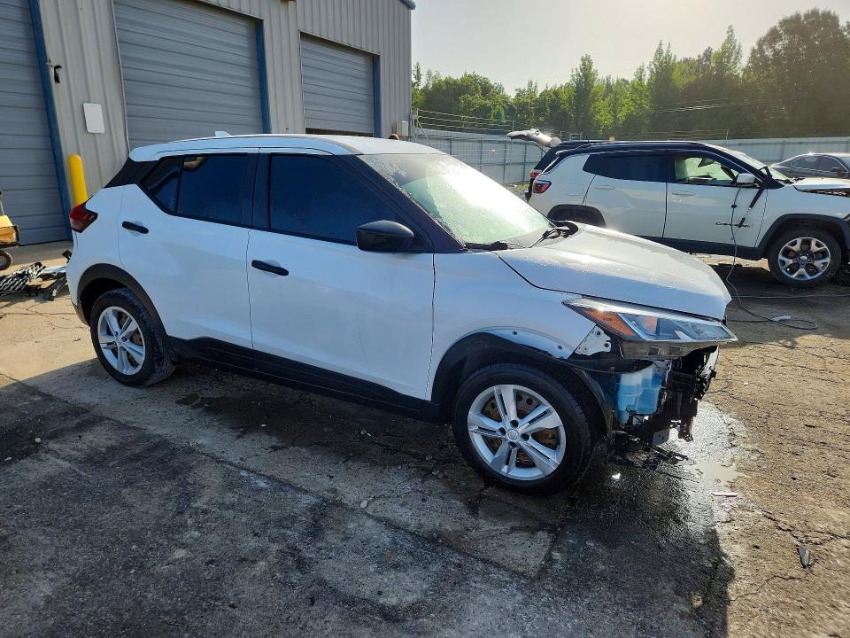 Photo 4 from auction – 2022 NISSAN KICKS with VIN 3N1CP5BV5NL522909