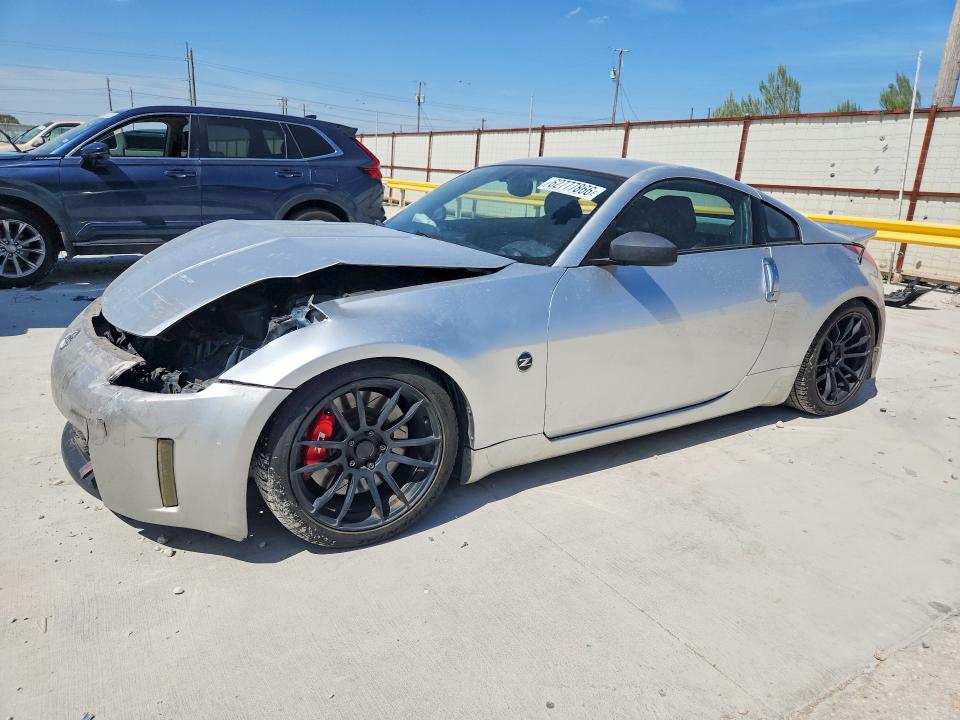 2004 NISSAN 350Z