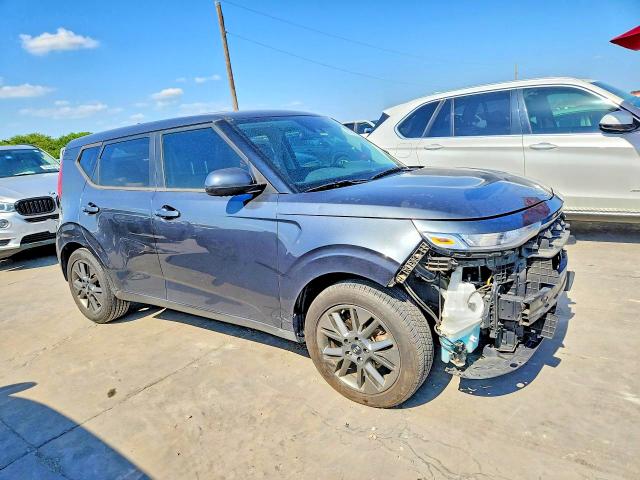 Photo 4 from auction – 2021 KIA SOUL with VIN KNDJ23AU4M7794905