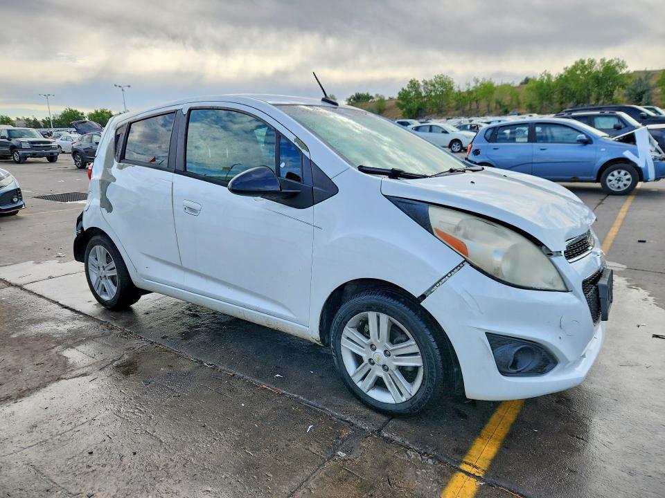 Photo 4 from auction – 2013 CHEVROLET SPARK with VIN KL8CD6S95DC567530