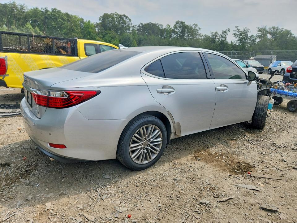Photo 3 from auction – 2013 LEXUS ES with VIN JTHBK1GGXD2063840
