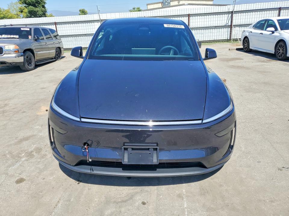 Photo 5 from auction – 2026 TESLA MODEL Y with VIN 7SAYGDEE7TF632934