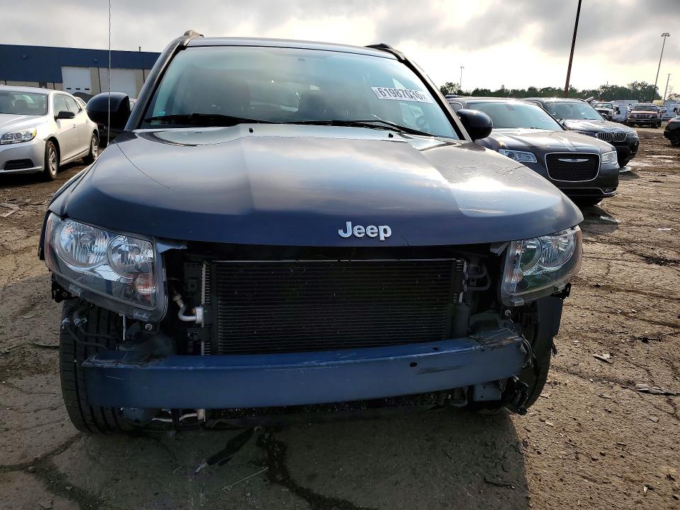 Photo 5 from auction – 2017 JEEP COMPASS with VIN 1C4NJDEB6HD144161