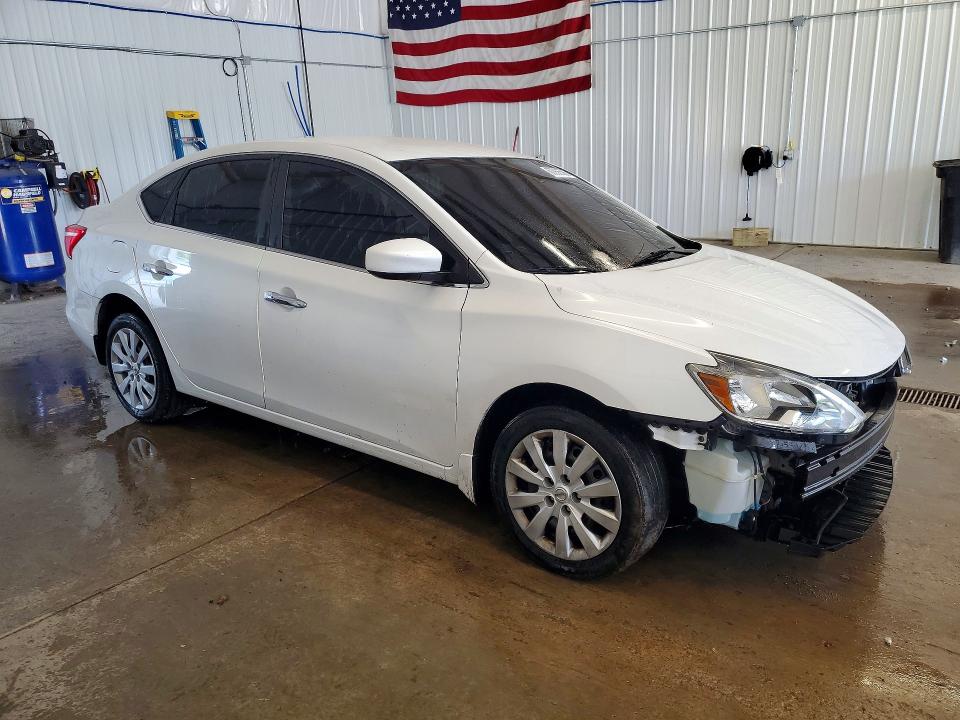 Photo 4 from auction – 2017 NISSAN SENTRA with VIN 3N1AB7AP3HY211006