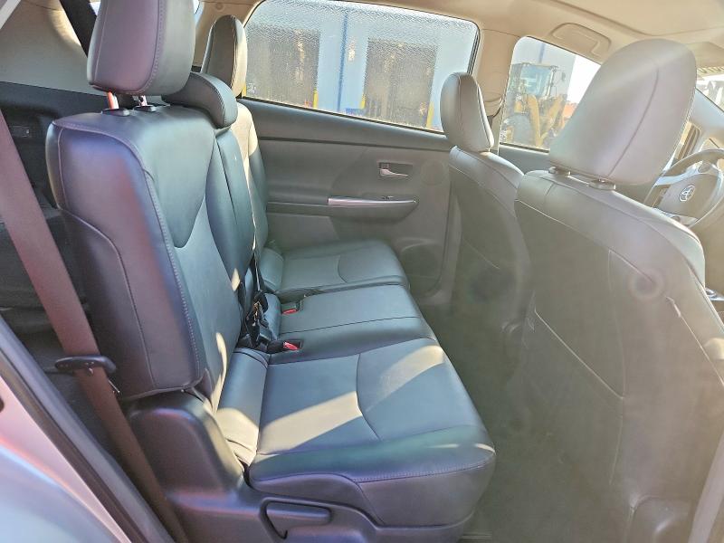 Photo 11 from auction – 2012 TOYOTA PRIUS V with VIN JTDZN3EU1C3023909