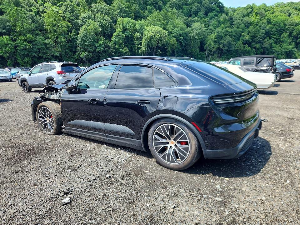 Photo 2 from auction – 2025 PORSCHE MACAN with VIN WP1AB2XA9SL153661
