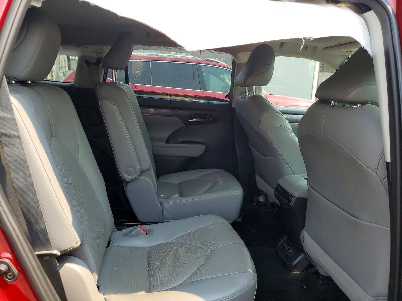 Photo 10 from auction – 2021 TOYOTA HIGHLANDER with VIN 5TDFZRBH0MS120892