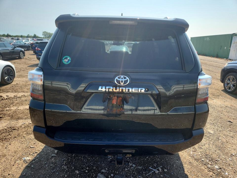 Photo 6 from auction – 2017 TOYOTA 4RUNNER with VIN JTEBU5JR1H5430024
