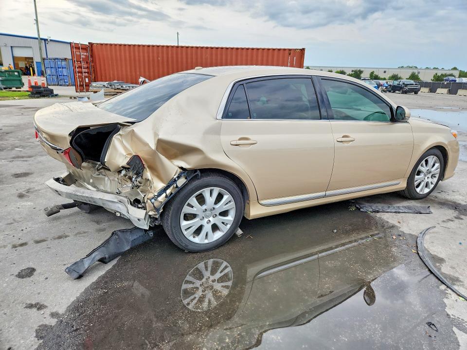 Photo 3 from auction – 2012 TOYOTA AVALON with VIN 4T1BK3DB1CU466044