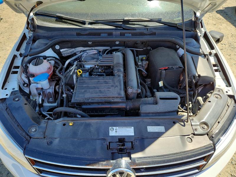 Photo 11 from auction – 2017 VOLKSWAGEN JETTA with VIN 3VWDB7AJ0HM378188