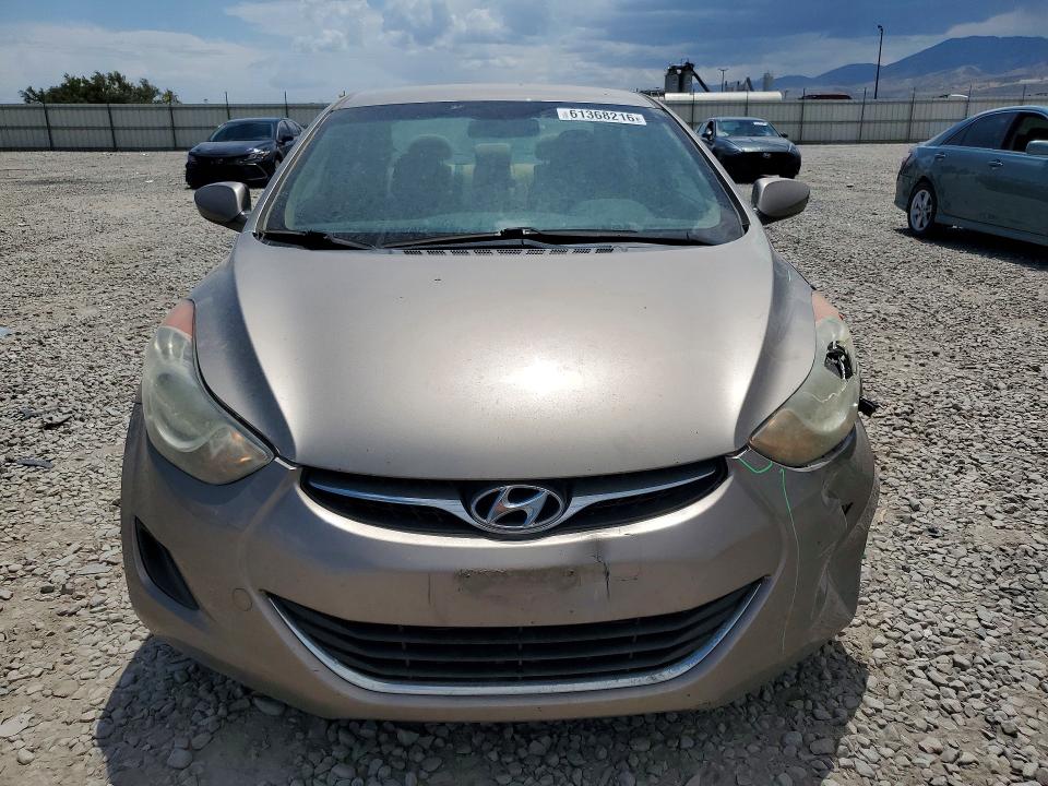 Photo 5 from auction – 2012 HYUNDAI ELANTRA with VIN 5NPDH4AE5CH066823