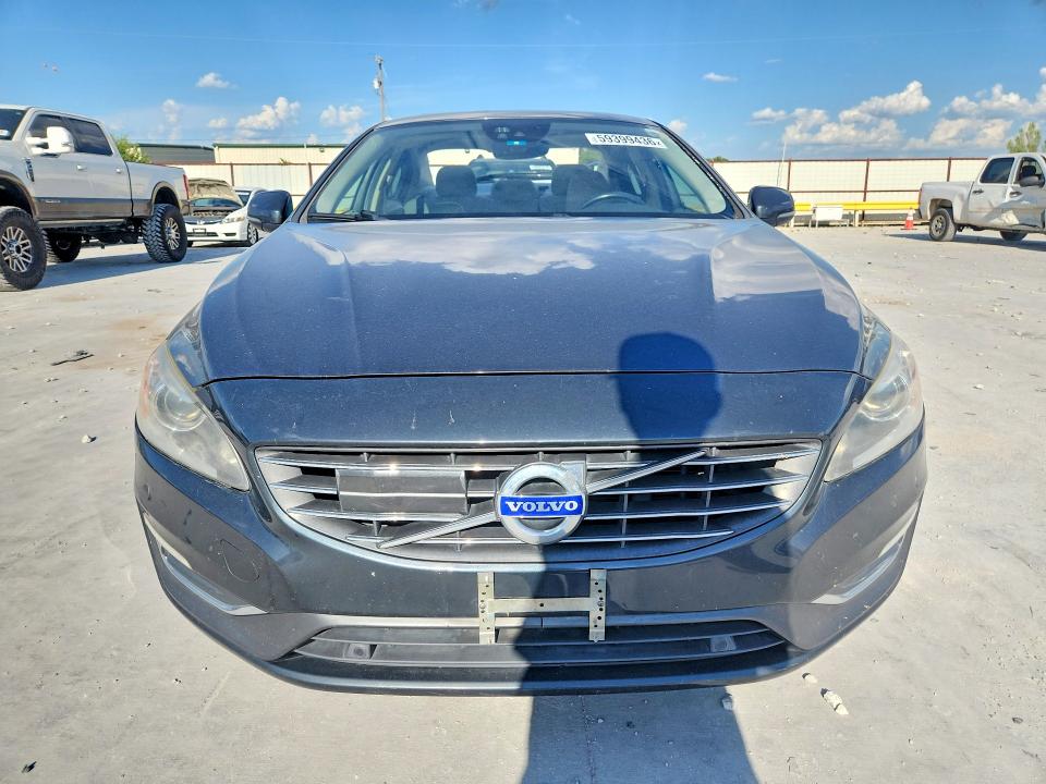 Photo 5 from auction – 2015 VOLVO S60 with VIN YV140MFM2F2338493