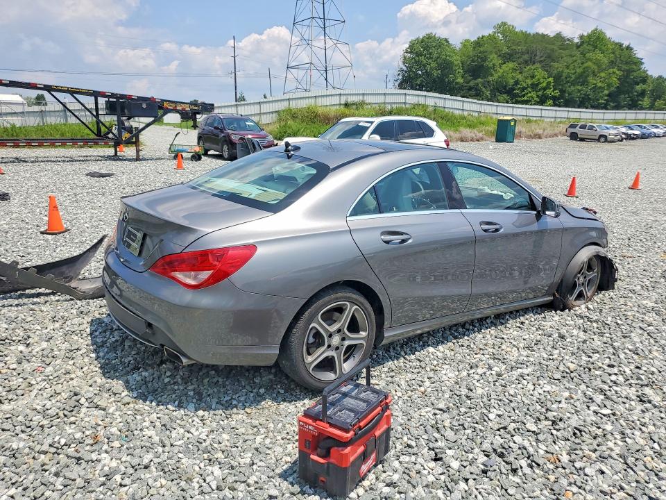 Photo 3 from auction – 2014 MERCEDES-BENZ CLA with VIN WDDSJ4EB4EN033493