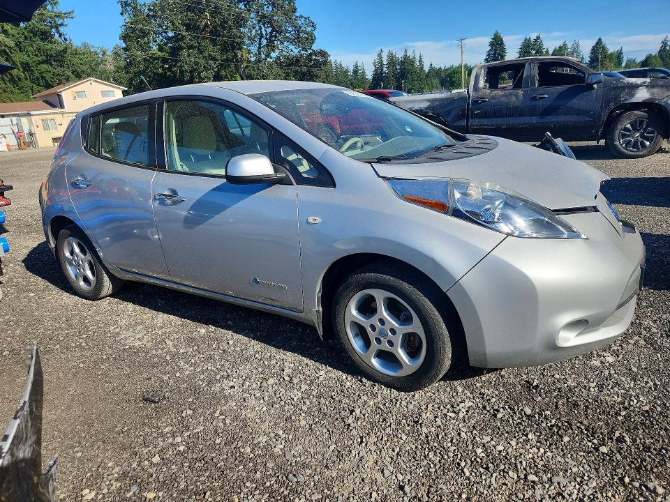 Photo 4 from auction – 2012 NISSAN LEAF with VIN JN1AZ0CP7CT023915