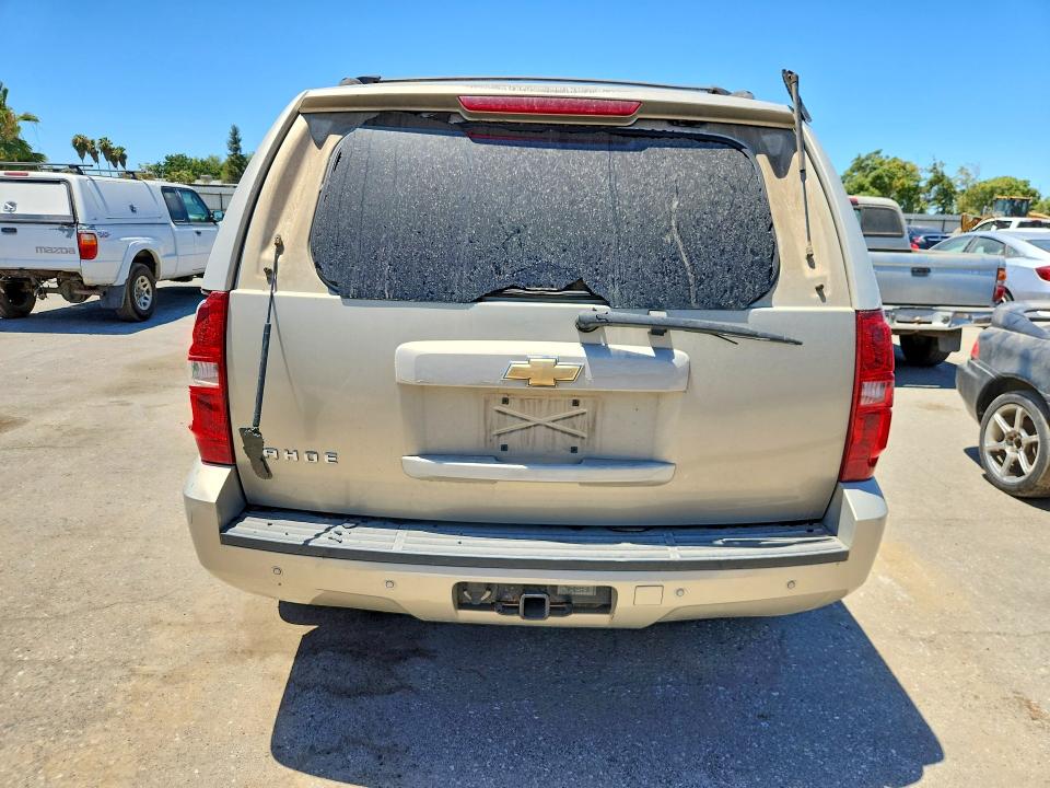 Photo 6 from auction – 2007 CHEVROLET TAHOE with VIN 1GNFC13097R201864