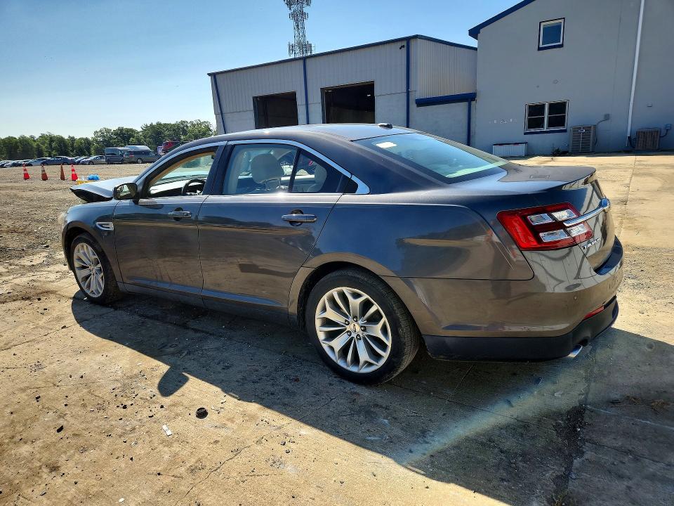 Photo 2 from auction – 2015 FORD TAURUS with VIN 1FAHP2F87FG108967