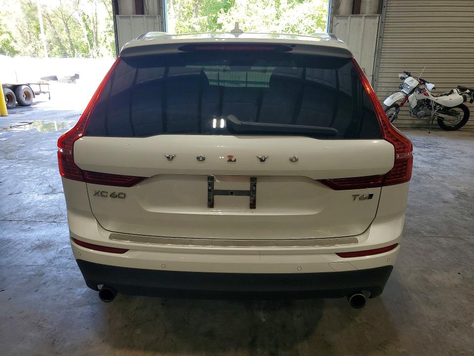 Photo 6 from auction – 2019 VOLVO XC60 with VIN LYVA22RK1KB234037