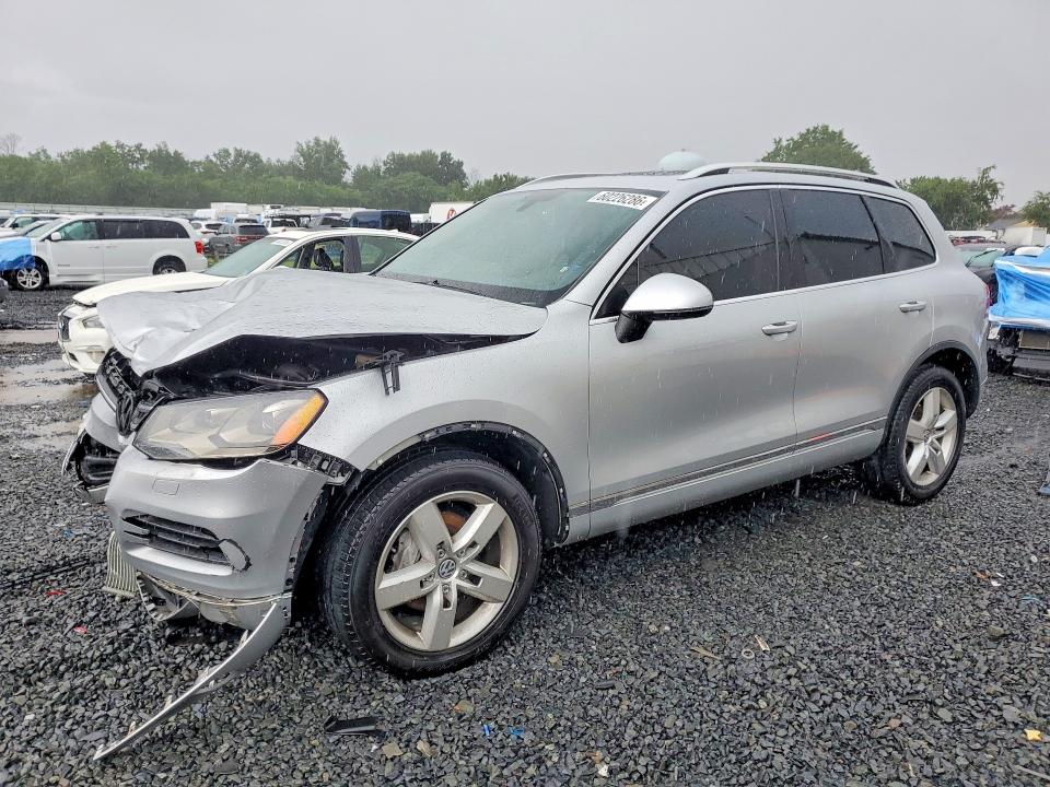 2012 VOLKSWAGEN TOUAREG - Търг №60226286