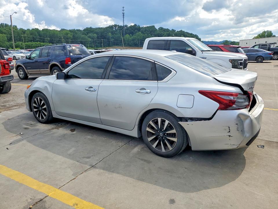 Photo 2 from auction – 2018 NISSAN ALTIMA with VIN 1N4AL3AP3JC124780