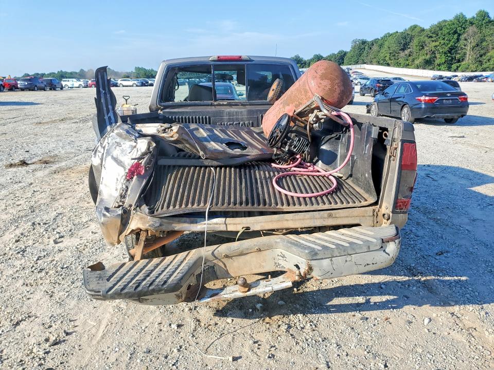 Photo 6 from auction – 2004 NISSAN FRONTIER with VIN 1N6DD26T64C409673