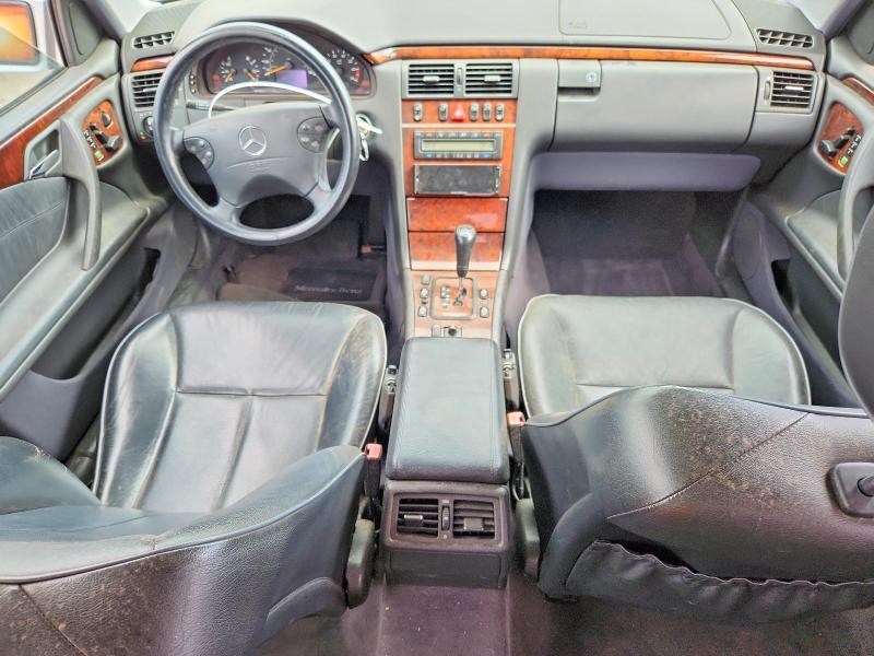 Zdjęcie 8 z aukcji – 2000 MERCEDES-BENZ E z VIN WDBJF83J6YX034323