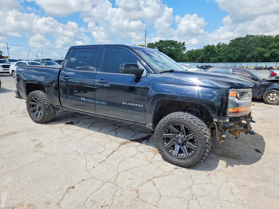 Photo 4 from auction – 2017 CHEVROLET SILVERADO with VIN 3GCUKREC1HG262524